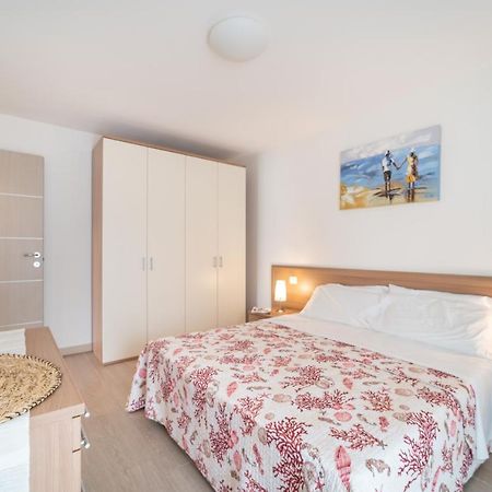 Apartmán Residenza Monica Lignano Sabbiadoro Exteriér fotografie