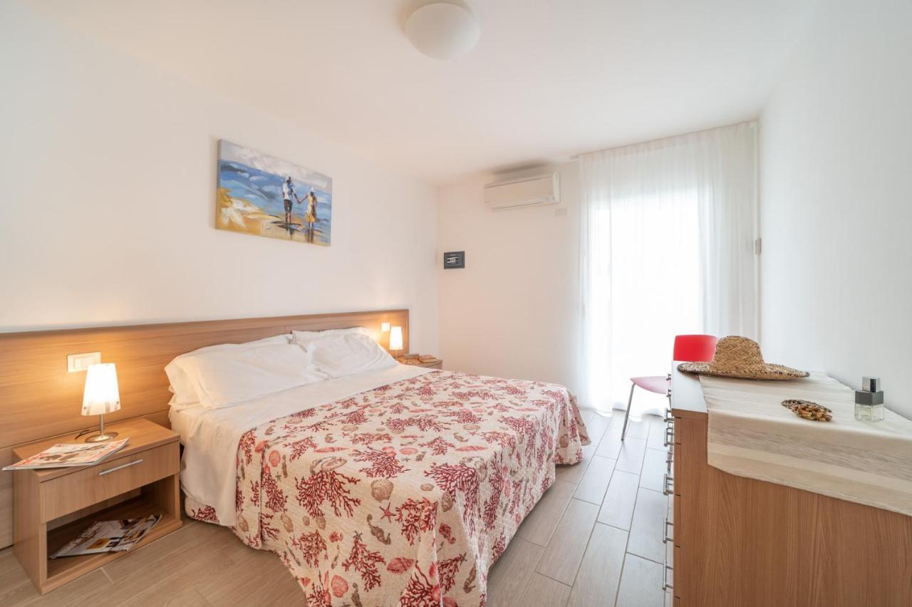 Apartmán Residenza Monica Lignano Sabbiadoro Exteriér fotografie